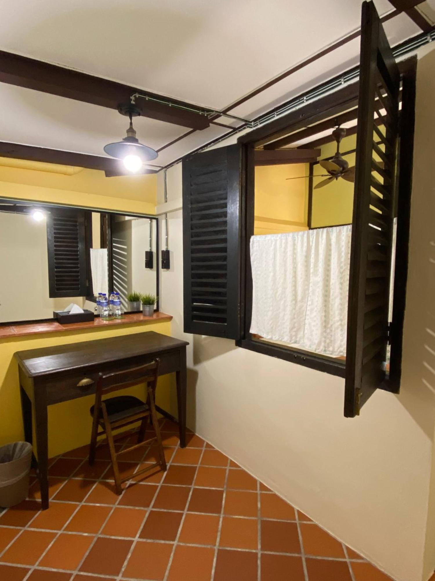 Ke-Lan-Tan House Hotel George Town Buitenkant foto