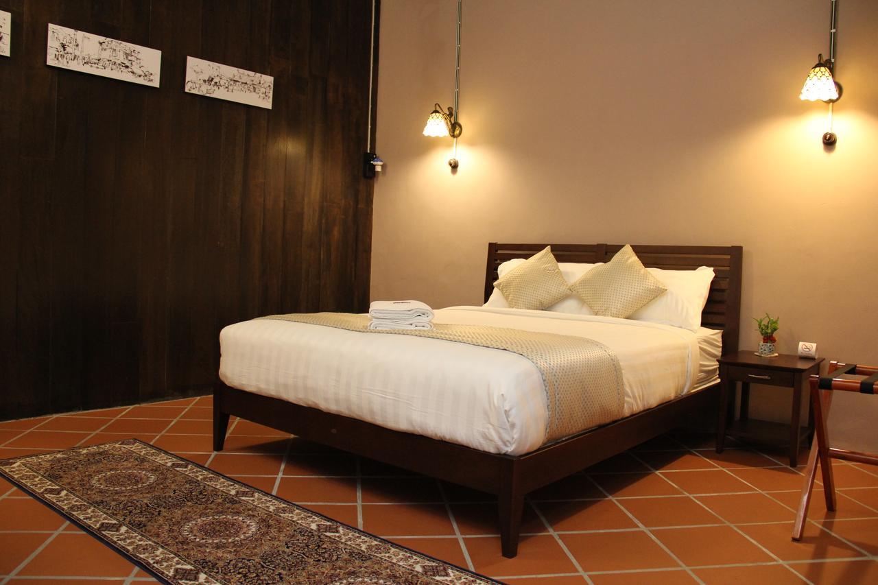 Ke-Lan-Tan House Hotel George Town Buitenkant foto