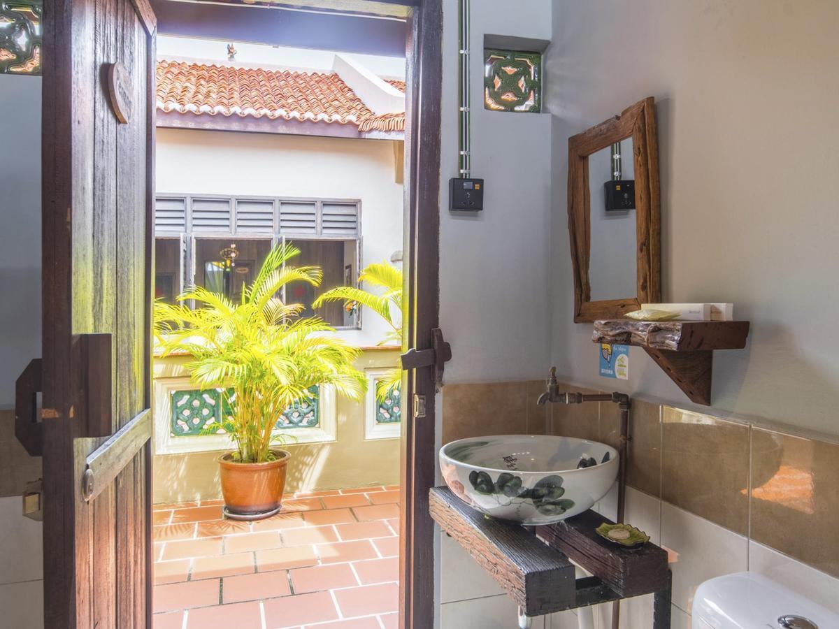 Ke-Lan-Tan House Hotel George Town Buitenkant foto