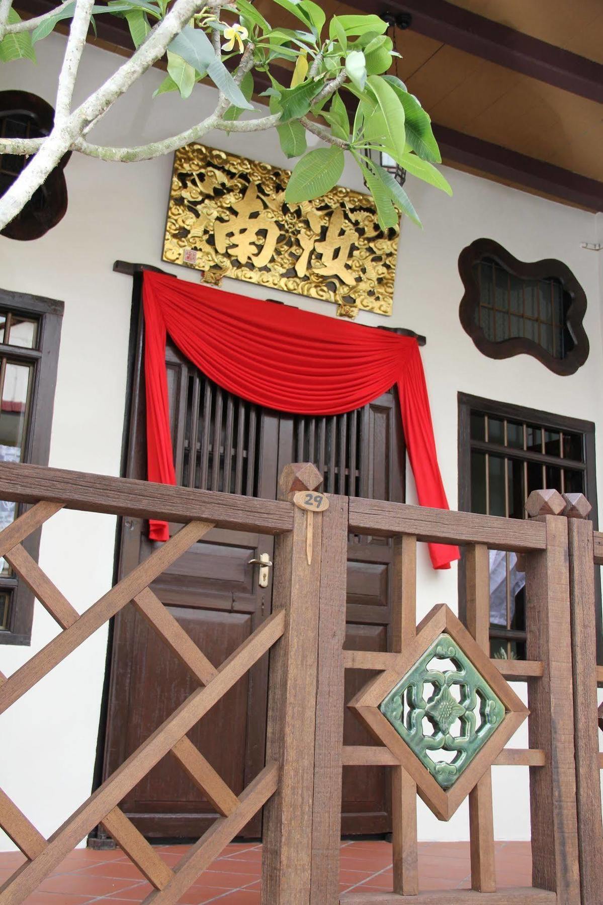Ke-Lan-Tan House Hotel George Town Buitenkant foto