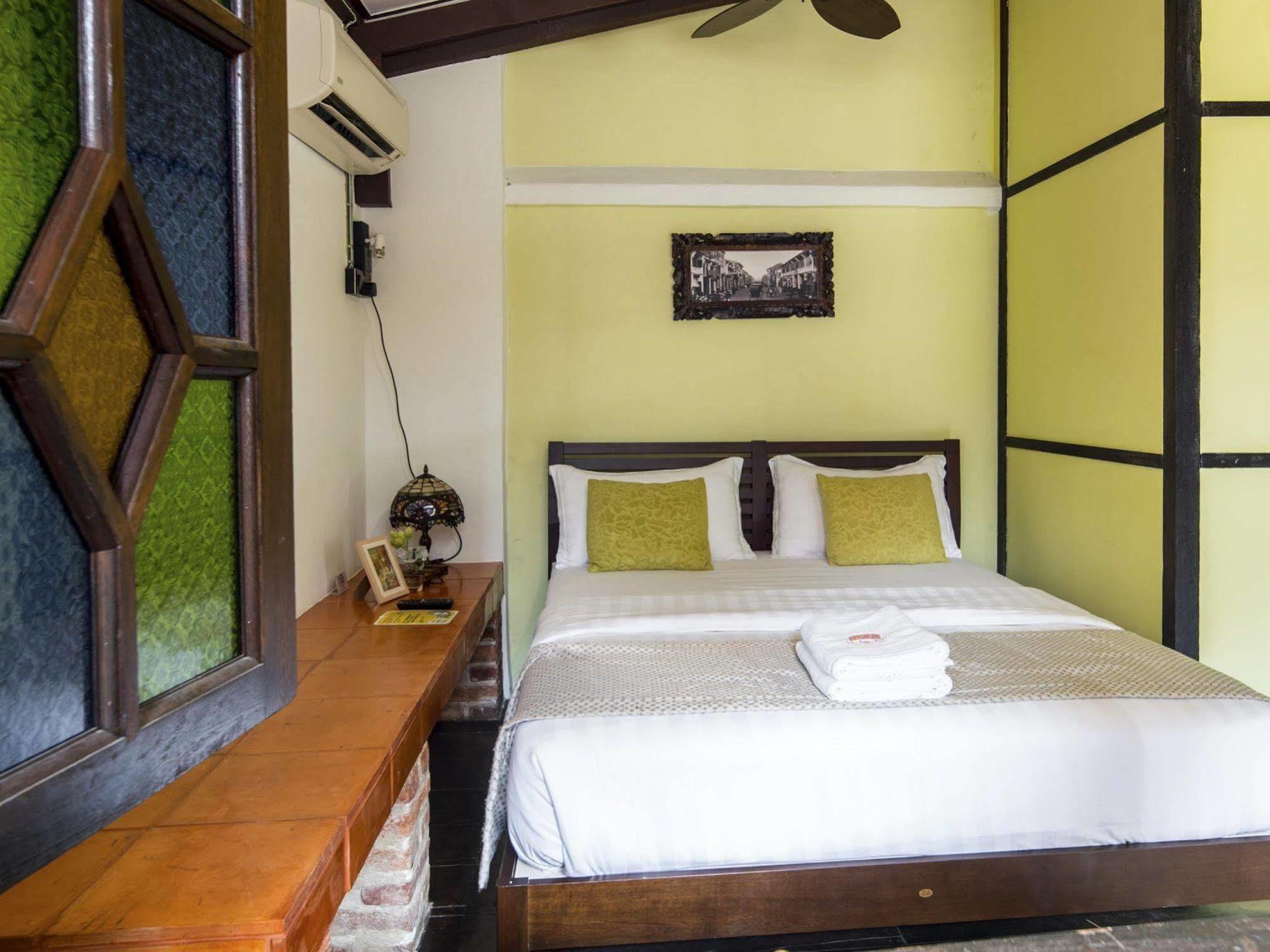 Ke-Lan-Tan House Hotel George Town Buitenkant foto
