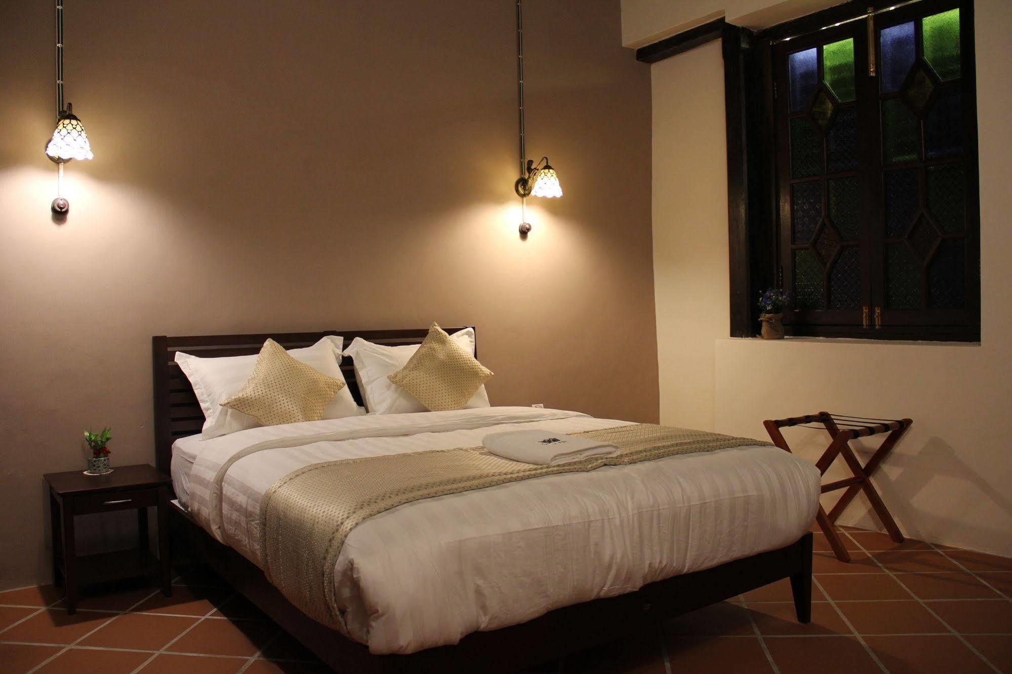 Ke-Lan-Tan House Hotel George Town Buitenkant foto