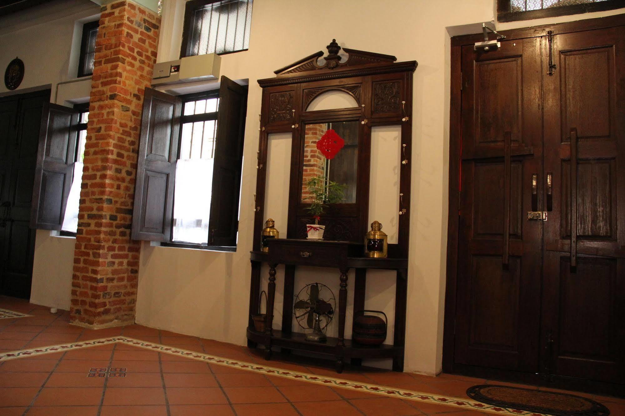 Ke-Lan-Tan House Hotel George Town Buitenkant foto